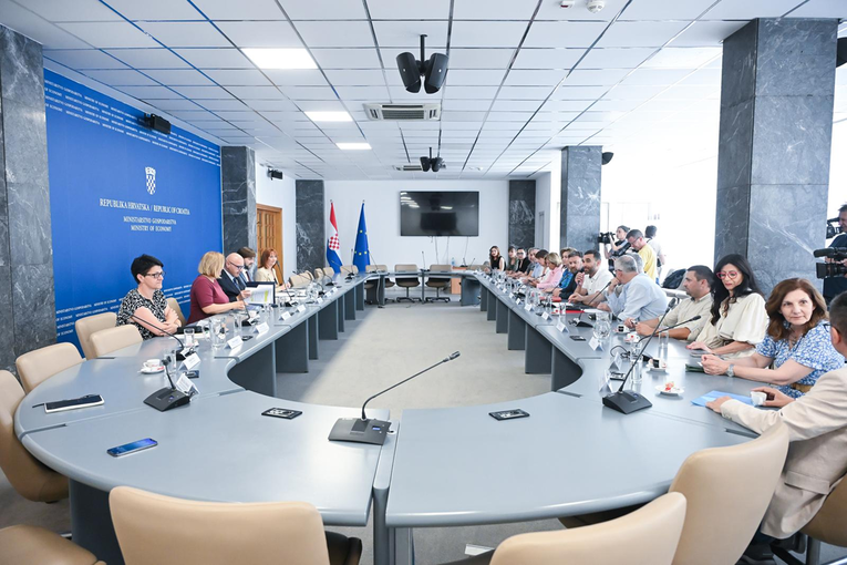Sindikati: Automatski usklađujte plaće s inflacijom. Ćorić: Nije vrijeme za to