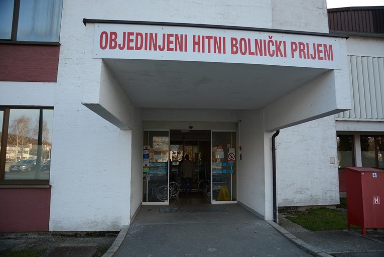 U zagrebačkoj bolnici umro mladić koji je u nedjelju sletio s ceste kod Pakraca