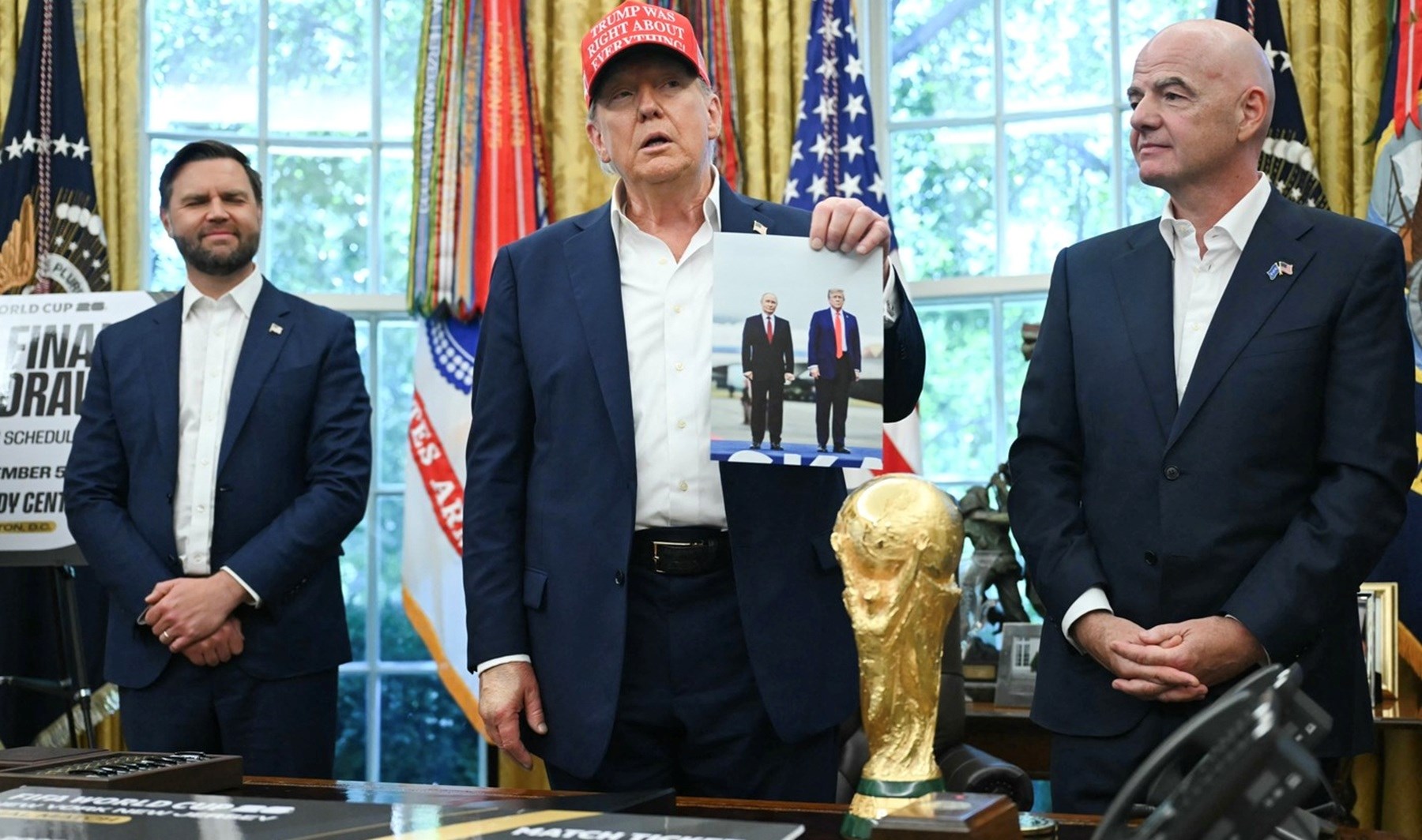 FOTO Trump: Putin želi doći na Svjetsko prvenstvo. Pogledajte, poslao mi je sliku