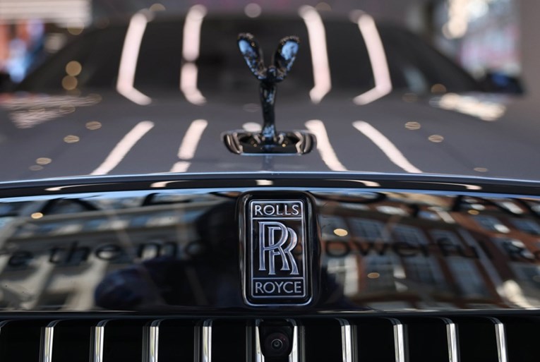 Dionice Rolls-Roycea u zadnjih pet godina narasle 1200%. I to ne zbog luskuznih auta
