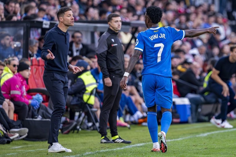 Procurila je snimka. Pogledajte sada Xabija i vođu pobune protiv njega