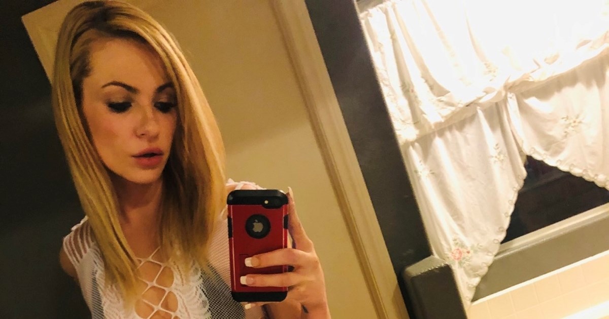 18+ zvijezda pronađena mrtva u svom automobilu, imala je 31 godinu