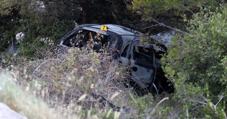 Auto sletio s magistrale kod Primoštena, jedna osoba poginula