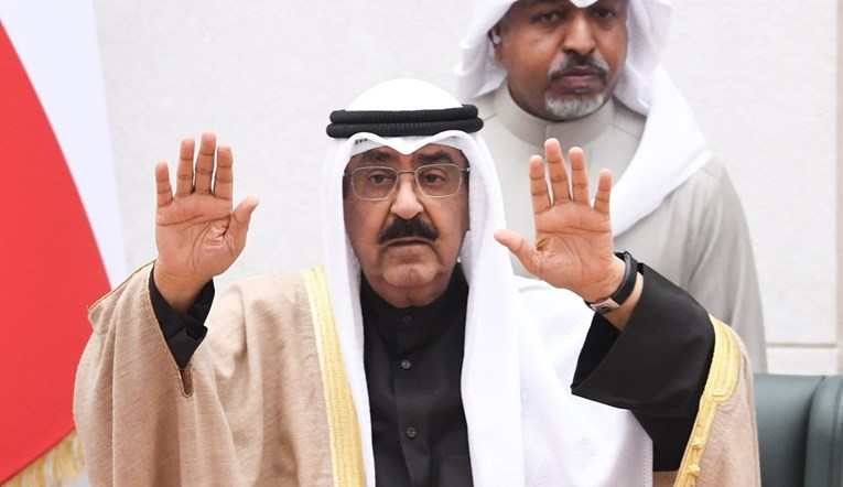 Prisegnuo novi emir Kuvajta, u prvom obraćanju kritizirao izvršnu vlast