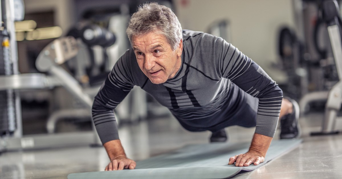 Četiri vježbe s vlastitom težinom bolje od sprava za mišiće nakon ulaska u pedesete