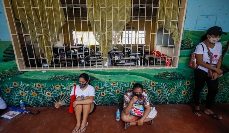 Škole na Filipinima se neće otvoriti dok se ne otkrije cjepivo za koronavirus
