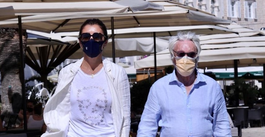 FOTO Ecclestone prošetao Trogirom s jednogodišnjim sinom i 46 godina mlađom suprugom