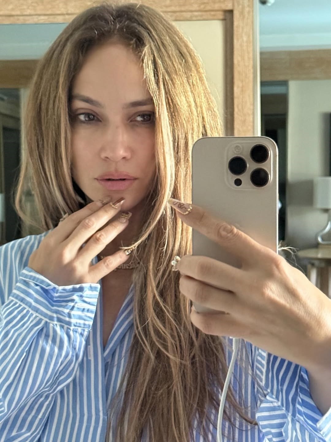 Jennifer Lopez za 56. rođendan pozirala bez trunke šminke