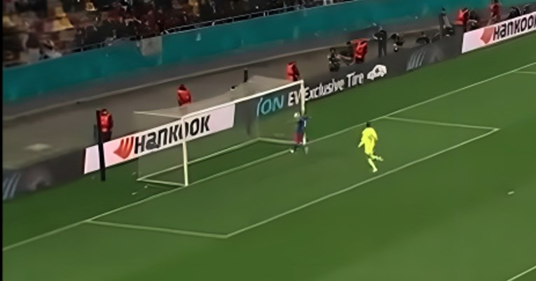 VIDEO Najbizarniji trenutak večeri u Europa ligi. Izveli loptu s centra i primili gol