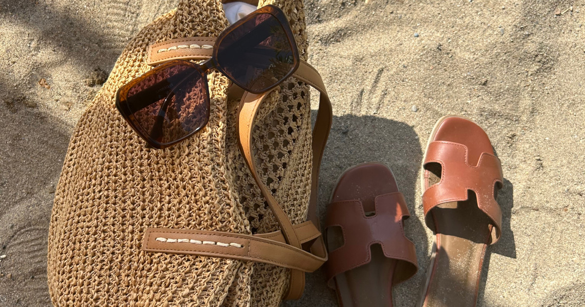 Od torbi do natikača, našli smo komade za plažu koji su nas oduševili