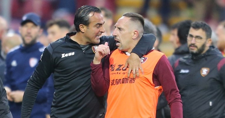 VIDEO Tučnjava u Serie A. Ribery bacio suparnika na travu, pljuštali su udarci
