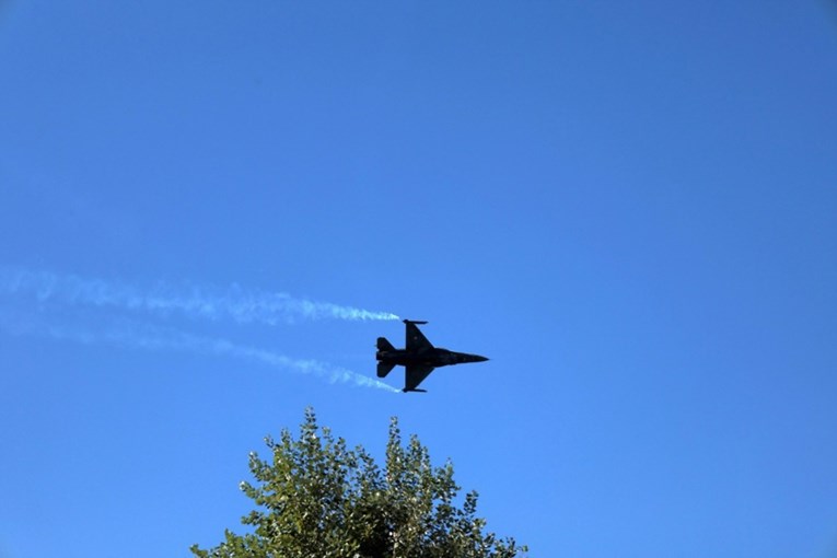 Grčka, Francuska i Njemačka šalju vojne snage na Cipar
