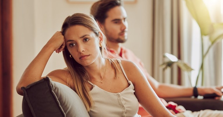 Tri načina da se počnete osjećati "viđenima" u vezi ili braku