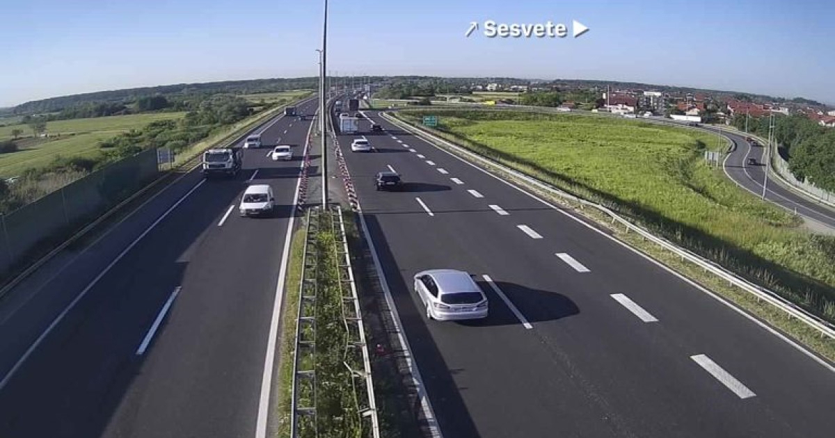 Prometne na autocestama A3 i A4, pas na A1