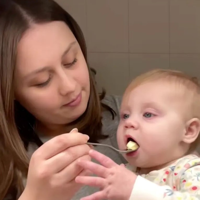 Stručnjaci upozoravaju roditelje: Nemojte davati maslac bebama kako bi bolje spavale