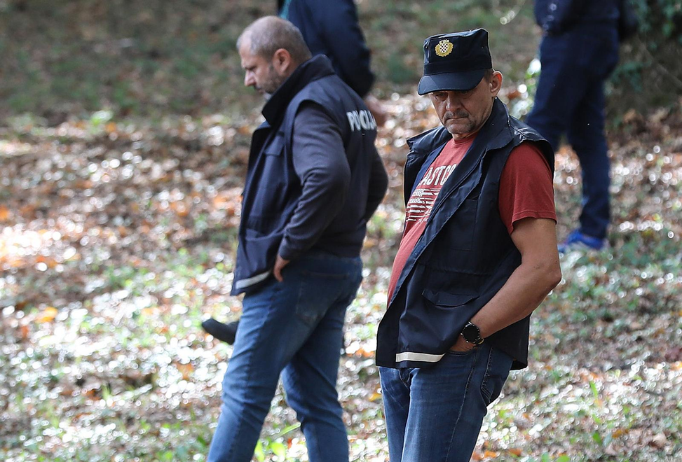 Desno na slici je ubijeni šef krim policije Robert Grilec