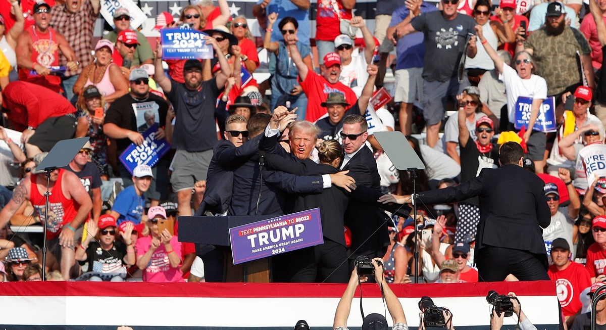 Trump: Spasio me sam Bog
