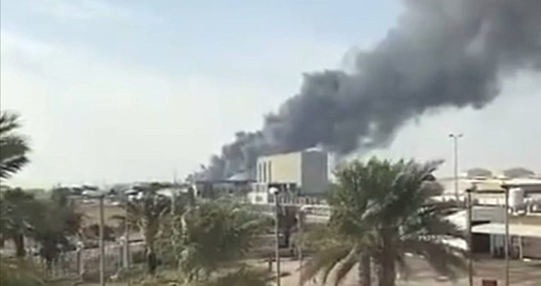 Napad dronovima u Emiratima: Ubijeno troje ljudi, šestero ranjeno. Izbila dva požara