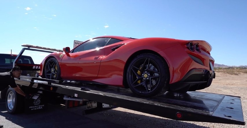 VIDEO Iznajmili mu novi Ferrari, a on ga vratio polomljenog