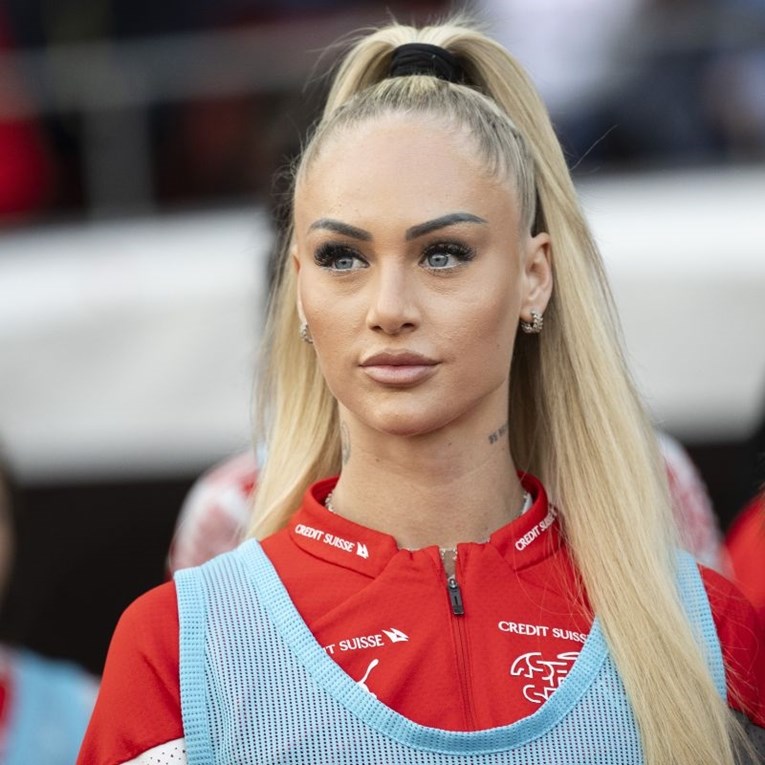 Prati ju 16 milijuna ljudi: Popodne spavam 3 sata pa igram igrice ili gledam Netflix