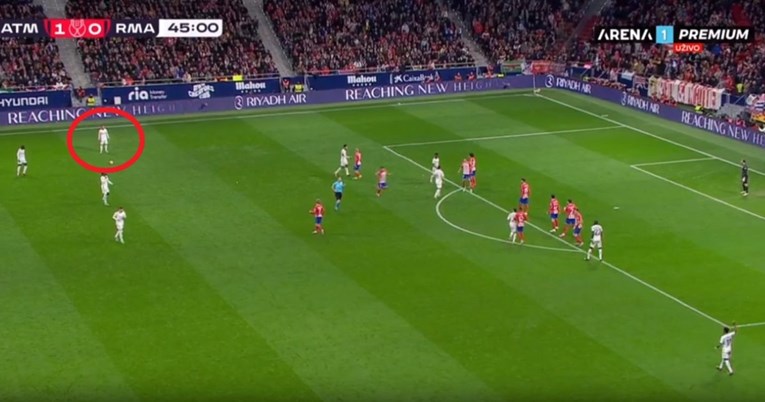 Oblakov autogol nakon Modrićevog ubačaja. Pogledajte kiks slovenskog golmana