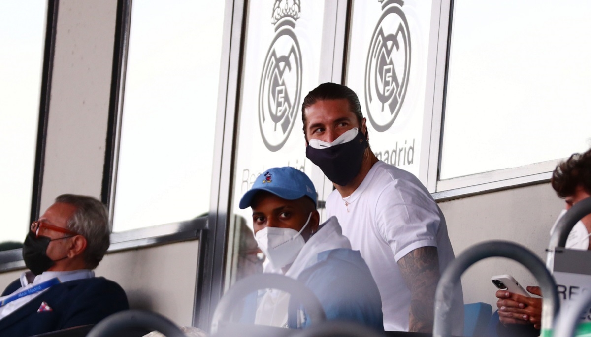 Kapetan Sergio Ramos ljutit i ponosan s tribina gledao pobjedu Reala nad Liverpoolom