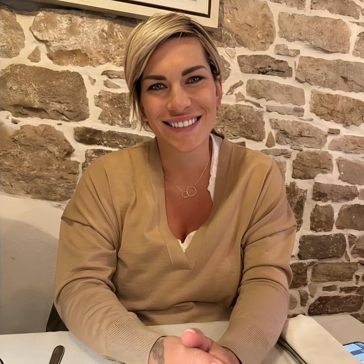 Rodila je Nika Fleiss, poznati su spol i ime bebe
