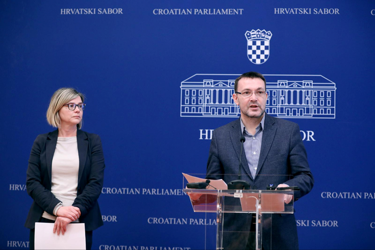 Bauk: Neću osuđivati Orešković, Benčić: HDZ ju je izložio linču