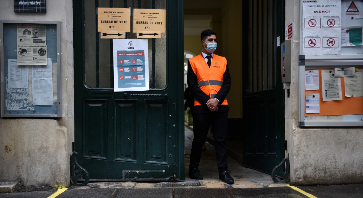 U Francuskoj od sljedećeg tjedna obavezne maske u zatvorenim javnim prostorima