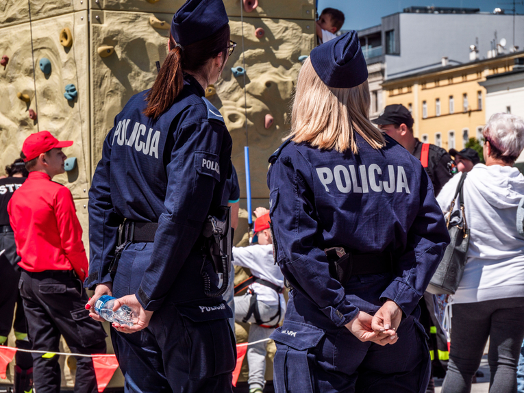 U poljskom busu napao dječaka (15). Potom ga izbacio iz vozila