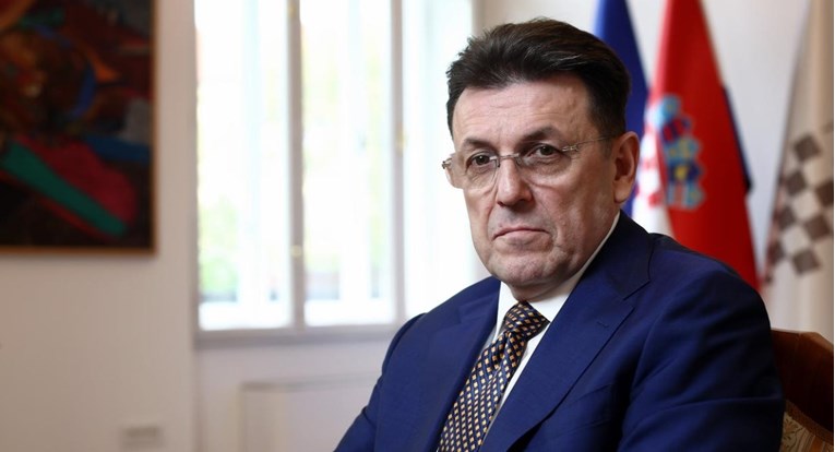 Burilović tražio 40.000 kuna zbog Dežulovićevog teksta. Sutkinja: To je cenzura