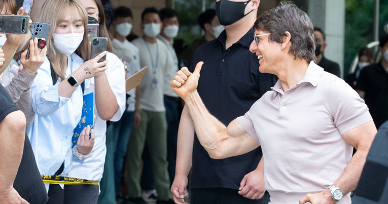 Tom Cruise snimljen u Južnoj Koreji, pažnju privukli njegovi bicepsi