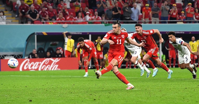 SAD - WALES 1:1 Bale iz penala spasio Wales