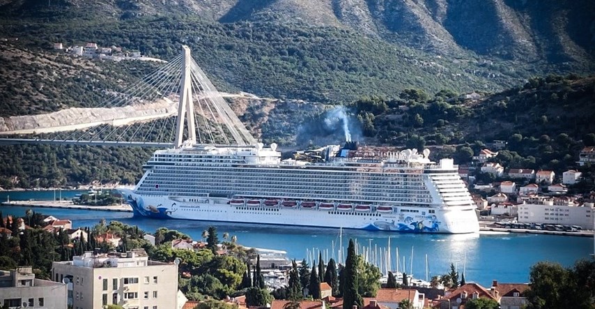 VIDEO Ovo je najveći brod koji je ikad uplovio u Dubrovnik