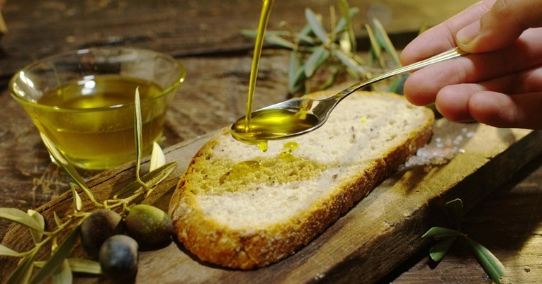 Veliko 28-godišnje istraživanje: Maslinovo ulje može pomoći da živite dulje