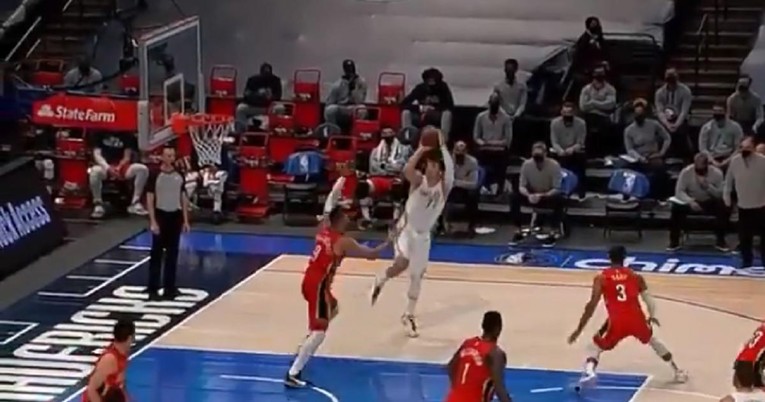 Legendarna scena. Pogledajte s kojeg mjesta je Dončić zabio koš
