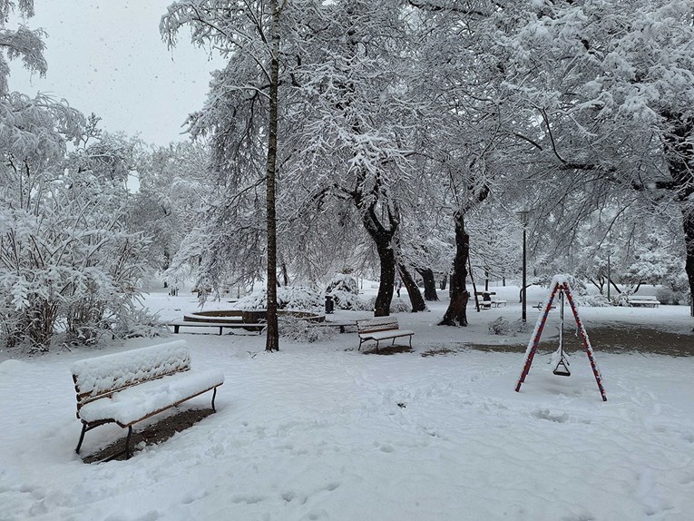 Stigla je prava zima. Sutra ujutro će biti još hladnije