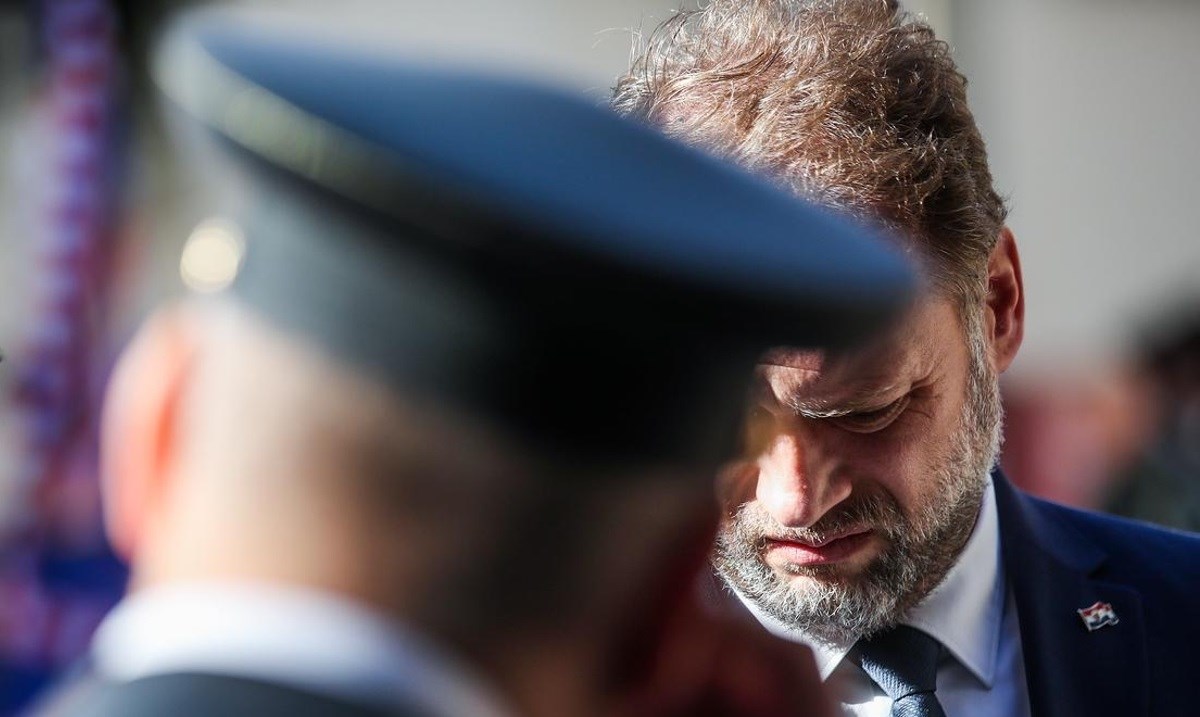 Umirovljeni vojnik prijetio Banožiću: J**** ti mater četničku, izlazi iz mamine p****