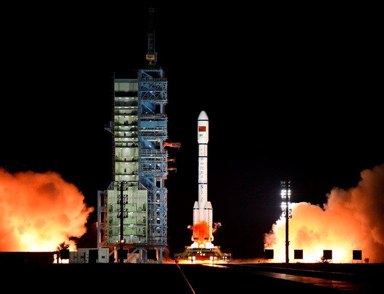 Kineski svemirski laboratorij "Nebeska palača" izgorio pri povratku na Zemlju