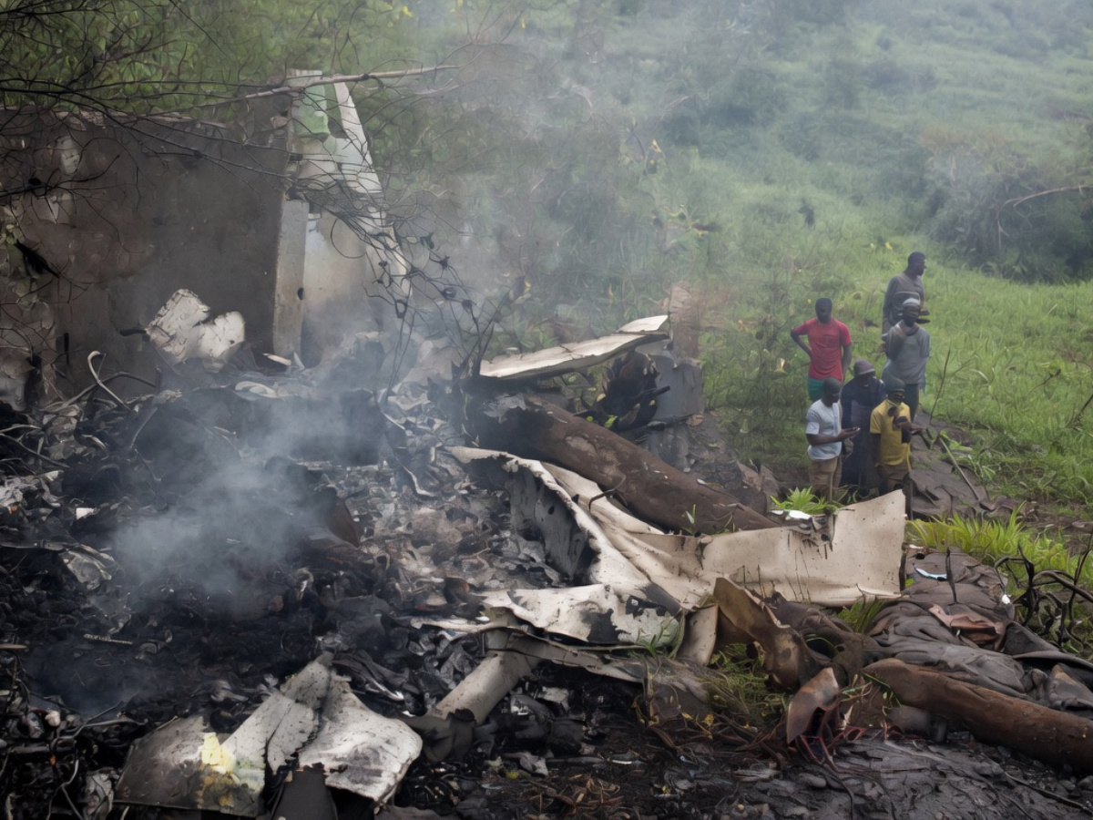 Pao avion u Sudanu, poginulo svih 15 ljudi na letu