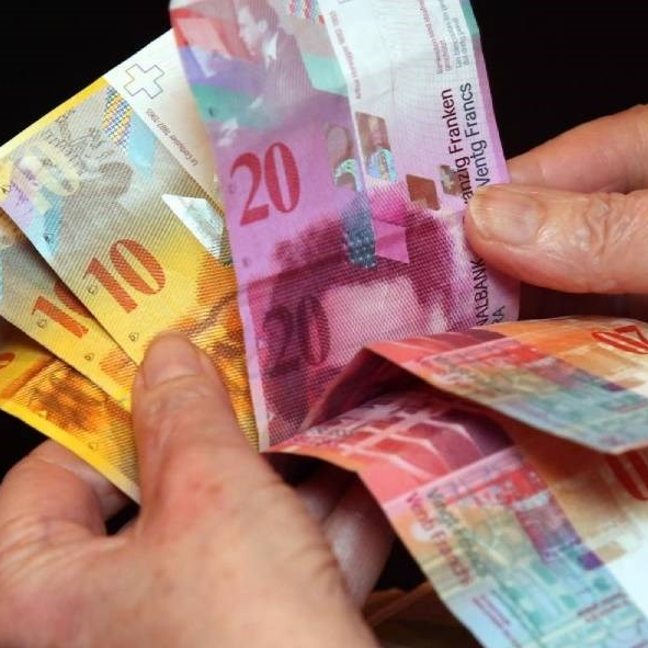 Imate stare novčanice švicarskog franka? Više ih ne možete zamijeniti poštom