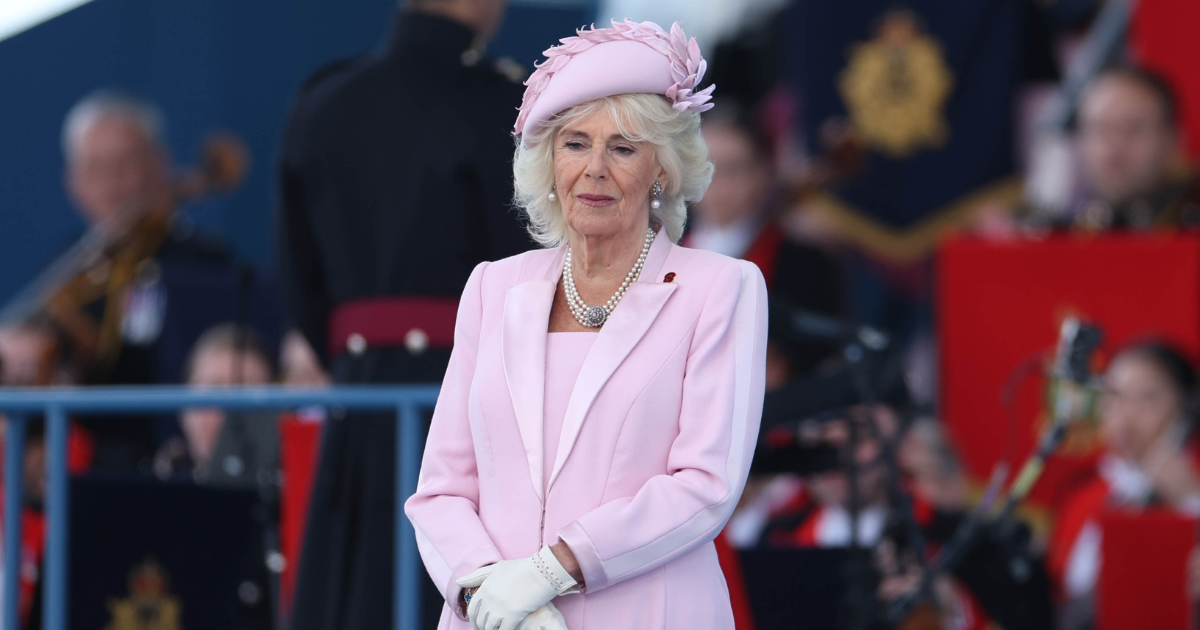 Sin kraljice Camille odgovorio na glasine da mu majka puno pije i puši