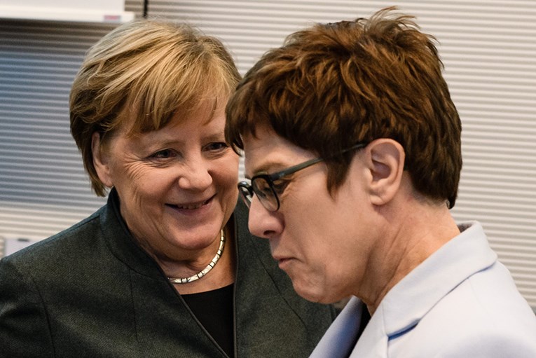 Stranka Angele Merkel mogla bi dobiti višečlano vodstvo