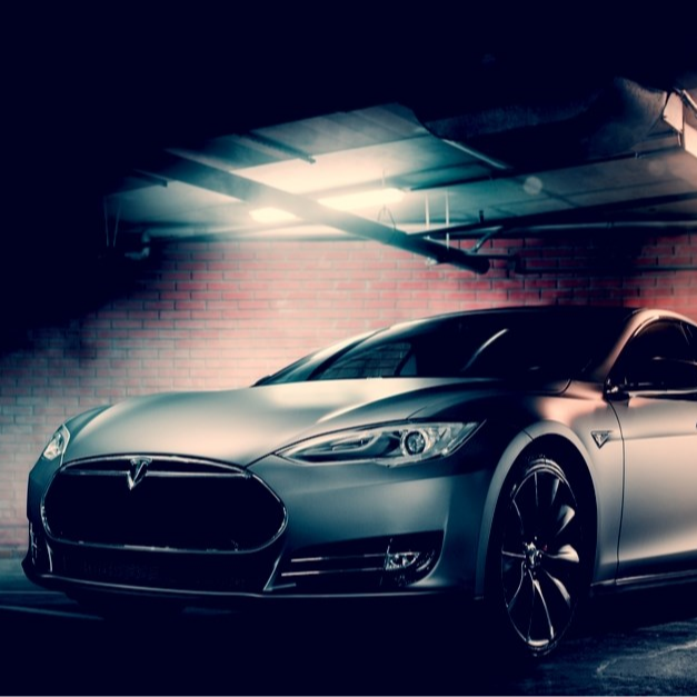 Tesla u 2021. prodao više automobila nego što je proizveo