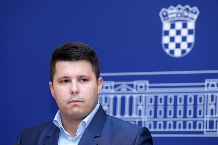 Gradonačelnik Vrgorca: Neka se javi kome treba smještaj u Zagrebu, stan mi je prazan