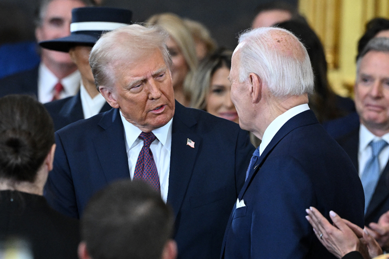 Trump: Svi Bidenovi dokumenti potpisani autopenom su ništavni