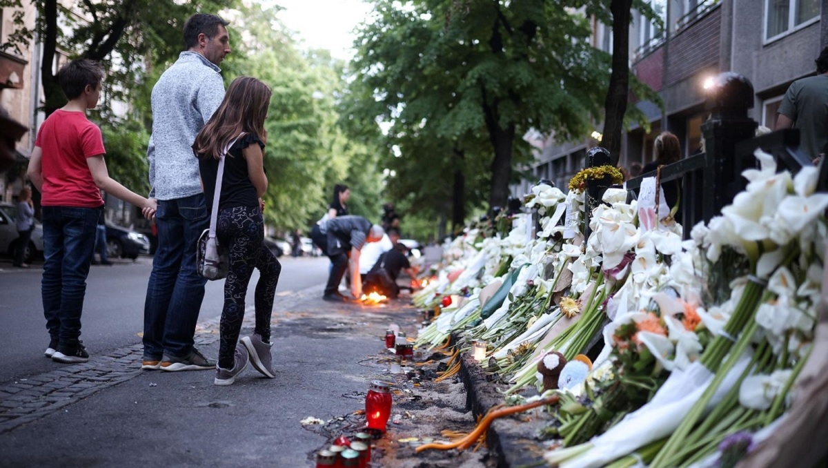 Obitelj dječaka koji je pobio učenike u školi: Jecamo za svakim nevinim djetetom