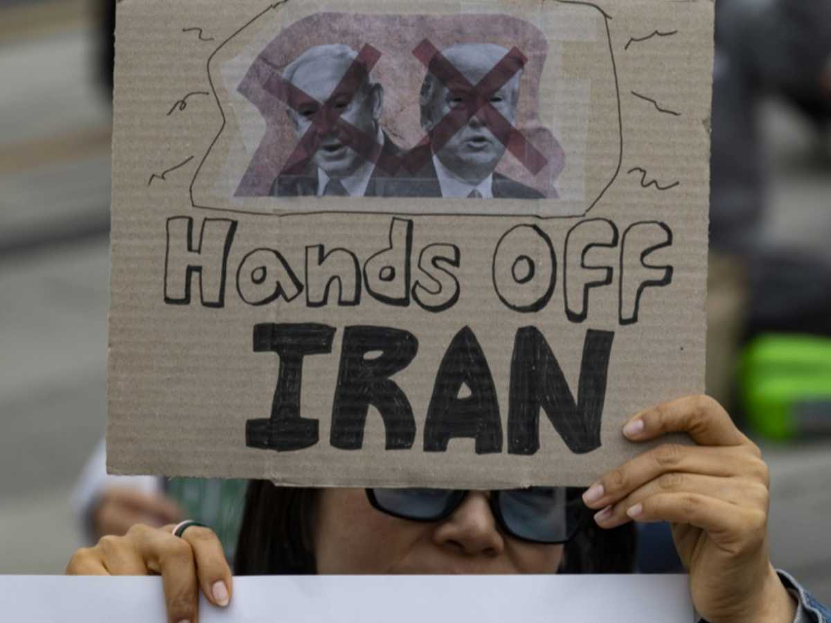 Pogođen tanker pun nafte u Dubaiju. Trump spreman završiti rat bez otvaranja Hormuza?