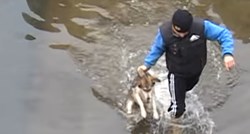 Pogledajte što je pas napravio kada su ga prolaznici spasili iz ledene vode