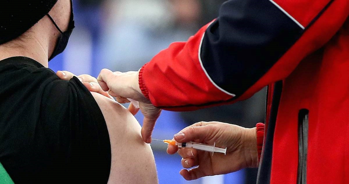 Novi podaci: Koliko vas od teških posljedica omikrona štite 2 doze, a koliko booster